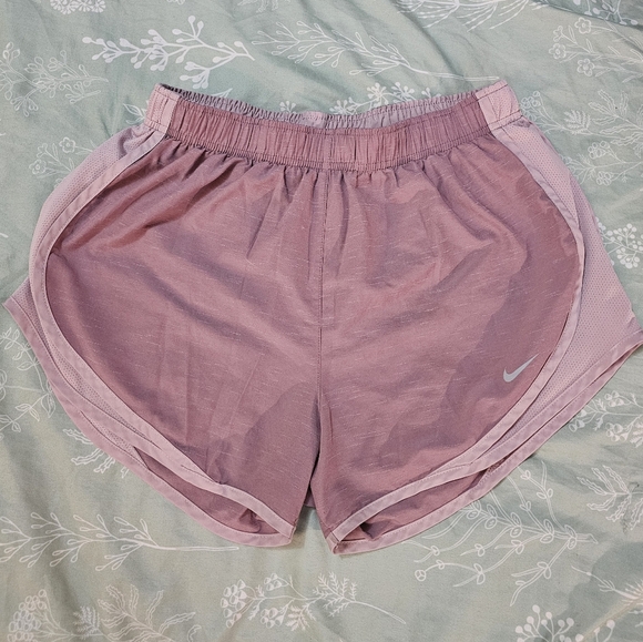 Nike Women's Mauve Athletic Shorts - Picture 1 of 10